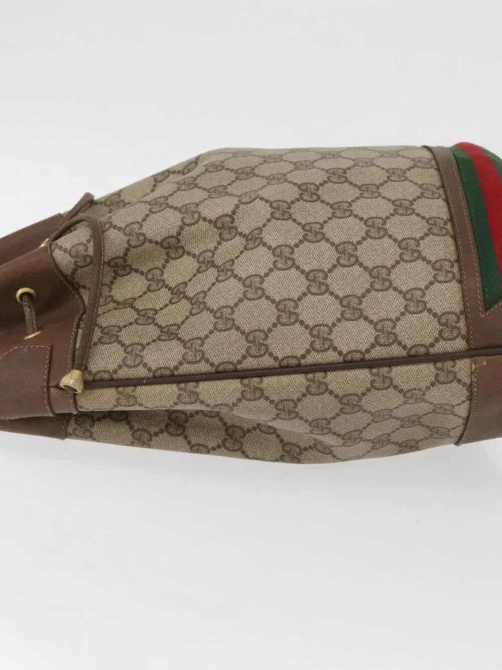 Gucci brand	gucci color	beige